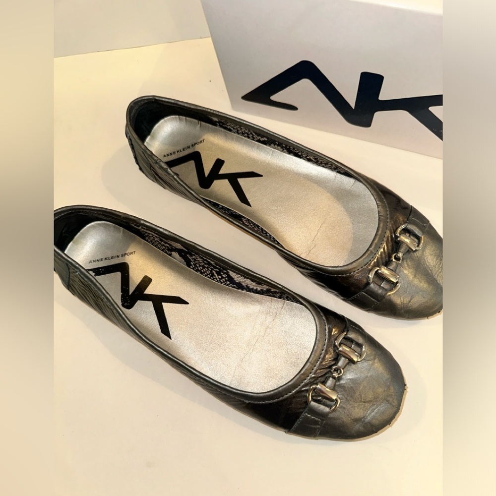 Pewter gray flats Ann Klein ** AS IS** - Picture 2 of 10